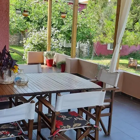 Malsova-home * Kotronion (West Mani)