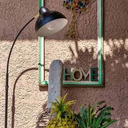 Malsova-home * Kotronion (West Mani)