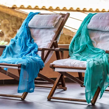 Malsova-home * Kotronion (West Mani)