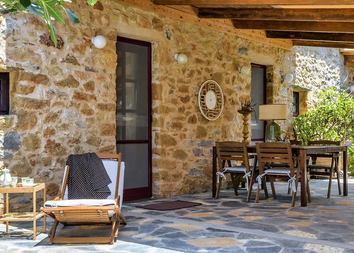 Malsova-home * Kotronion (West Mani)